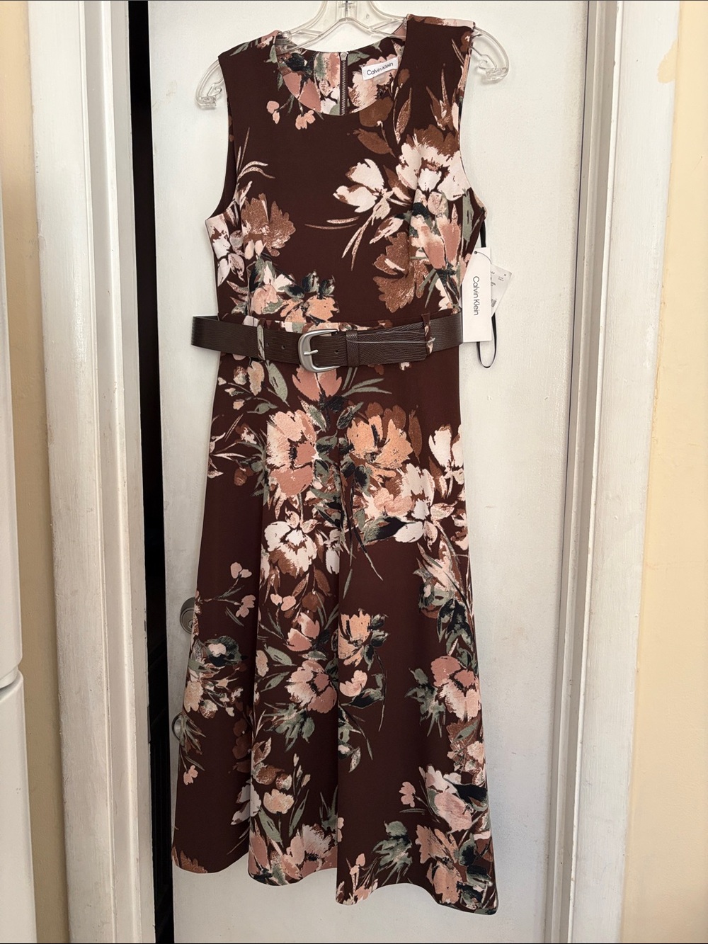 NWT CALVIN KLEiIN Dress Subcategory Prediction SIZE 10, FLORAL.
